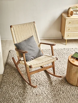 Pevné drevo, ratan tkanie domov spoľahlivé hlavu hojdacia stoličky, jednoduchý moderný ratan stoličky, voľný čas seniorov kreslo